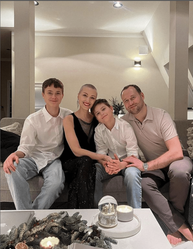 Nadezhda Meleshko with her family.  Photo from Instagram.