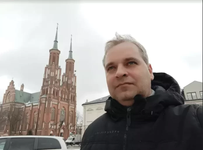 “Кошт пытання – больш за 4 тысячы еўра”. Беларус Ілля Дабратвор пагадзіўся ў Варшаве на медыцынскі эксперымент “Кошт пытання – больш за 4 тысячы еўра”. Беларус Ілля Дабратвор пагадзіўся ў Варшаве на медыцынскі эксперымент