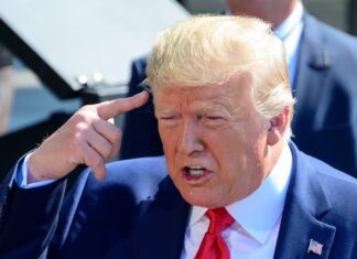 Дональд Трамп критикует электромобили и планы администрации Байдена по их распространению