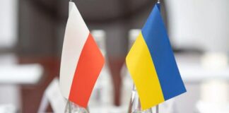 Польша останавливает сотрудничество с Украиной: отмена пособий и поставок оружия