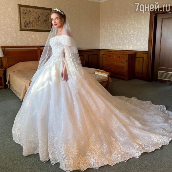 Кристина Асмус: Второй брак и неожиданный поворот Кристина Асмус: Второй брак и неожиданный поворот