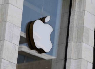 Apple обманула своих поклонников, утверждая что корпуса выполнены из титана