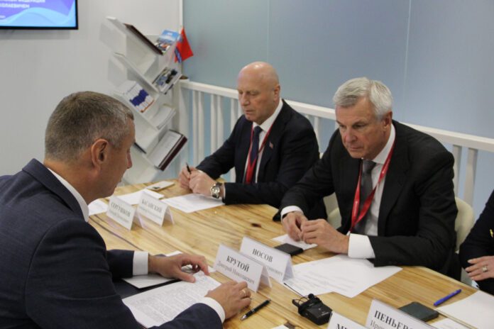 Беларусь и Магаданская область договариваются о торговле через Северный морской путь