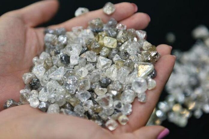 ЕС готовится ввести санкции на российские алмазы в октябре-ноябре