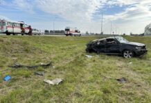 BMW X5 опрокинулся на Слуцкой трассе: пострадали двое взрослых и ребенок