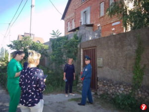 Это надо видеть! Только посмотрите на дома "тунеядцев" в Логойском районе
