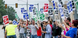 Забастовка в американском автопроме неизбежна, предупреждают эксперты