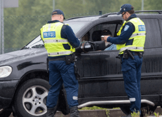 Эстония рассматривает вопрос о конфискации российских автомобилей