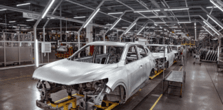 Санкции США достигли российских автозаводов