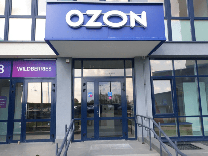 Встреча руководства OZON с белорусскими властями оставила вопрос о правовом статусе маркетплейсов в Беларуси в нерешенном состоянии.