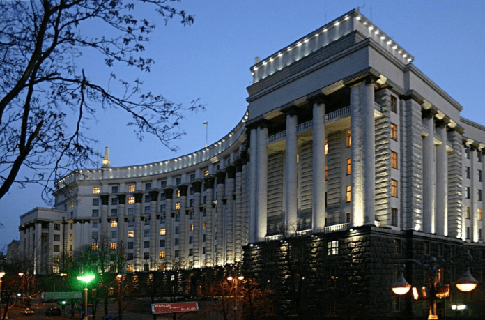 Правительство Украины уволило шестерых заместителей министра обороны и госсекретаря ведомства Правительство Украины уволило шестерых заместителей министра обороны и госсекретаря ведомства