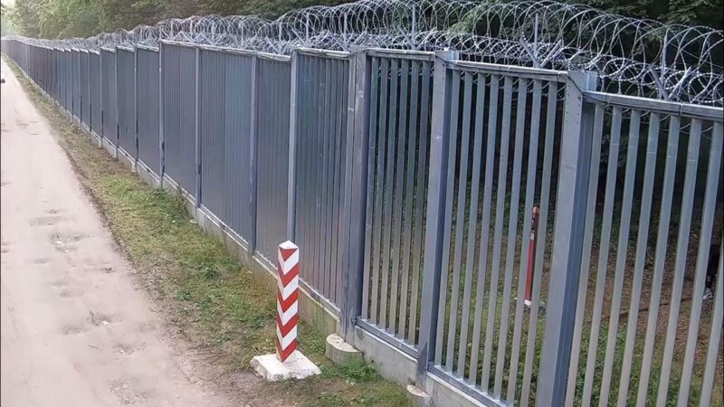 Польша установит электронное заграждение на границе с Беларусью вдоль реки Буг Польша установит электронное заграждение на границе с Беларусью вдоль реки Буг