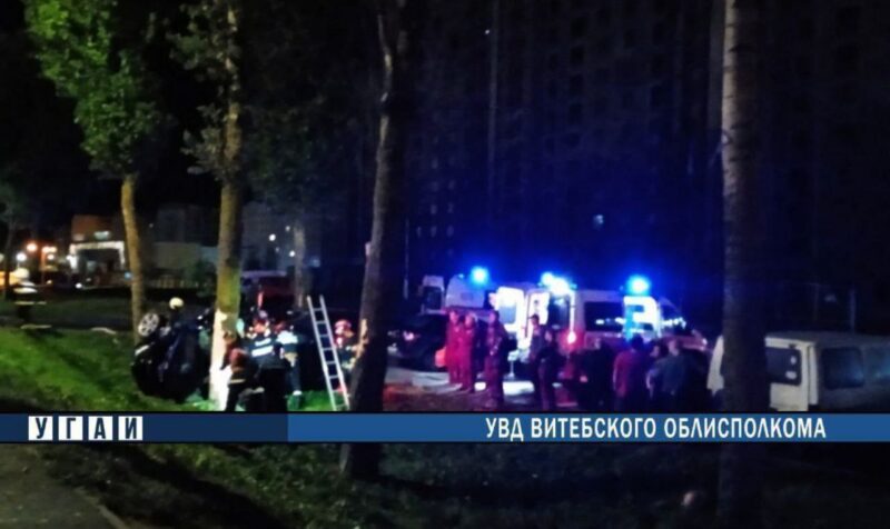 Двое пострадали в ДТП в Витебске: автомобиль BMW слетел в кювет