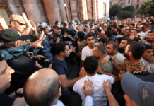 Российское посольство в Ереване разблокировано полицией