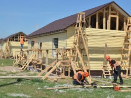 Минстройархитектуры готовится расширить список юрлиц для строительства домов на селе