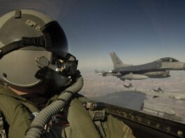 Нидерланды обещают Украине оружие и самолеты F-16