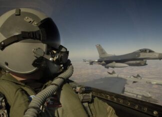 Нидерланды обещают Украине оружие и самолеты F-16