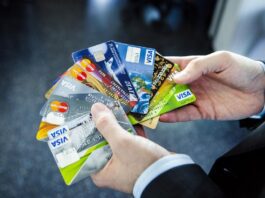 Владельцы карточек белорусских банков могут столкнуться с перебоями в работе 13 октября