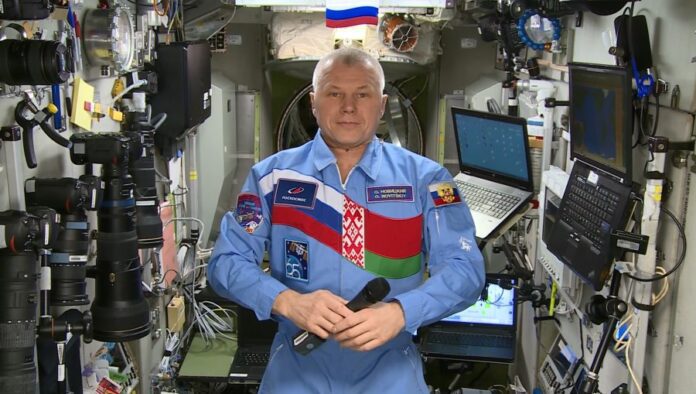 Белорусский космонавт Олег Новицкий отмечает свой 52-й день рождения