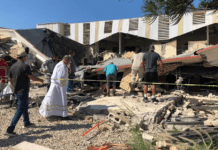Трагедия в Мексике: обрушилась крыша церкви, жертвы и раненые