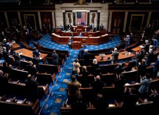 NBC: Конгресс США разделился по вопросу объединения помощи Украине и Израилю