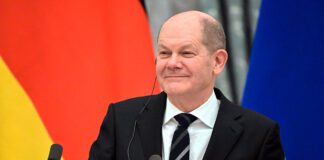 Канцлер ФРГ Олаф Шольц обвиняется в поддержке Украины и разрушении химической промышленности