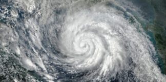 Беларусь готовится к приходу черноморского урагана "Фил"