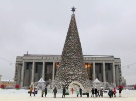 Главная новогодняя ёлка Минска загорится огнями 10 декабря